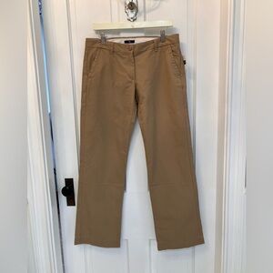 NWT Women’s GAP Straight-Leg Chinos in Khaki size 6